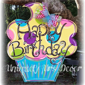 Cupcake Door Hanger, Birthday Door Hanger, Door Hanger