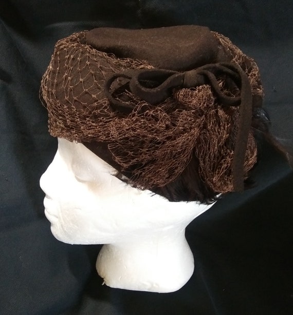 1950s Retro Ladies' Hat - Vintage - Brown