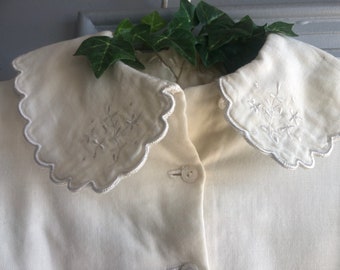 Antique Baby Coat 40’s Baby Coat Embroidered White On White Reborn Baby Coat Traditional Baby Classic Photo OP Staging Antique Baby