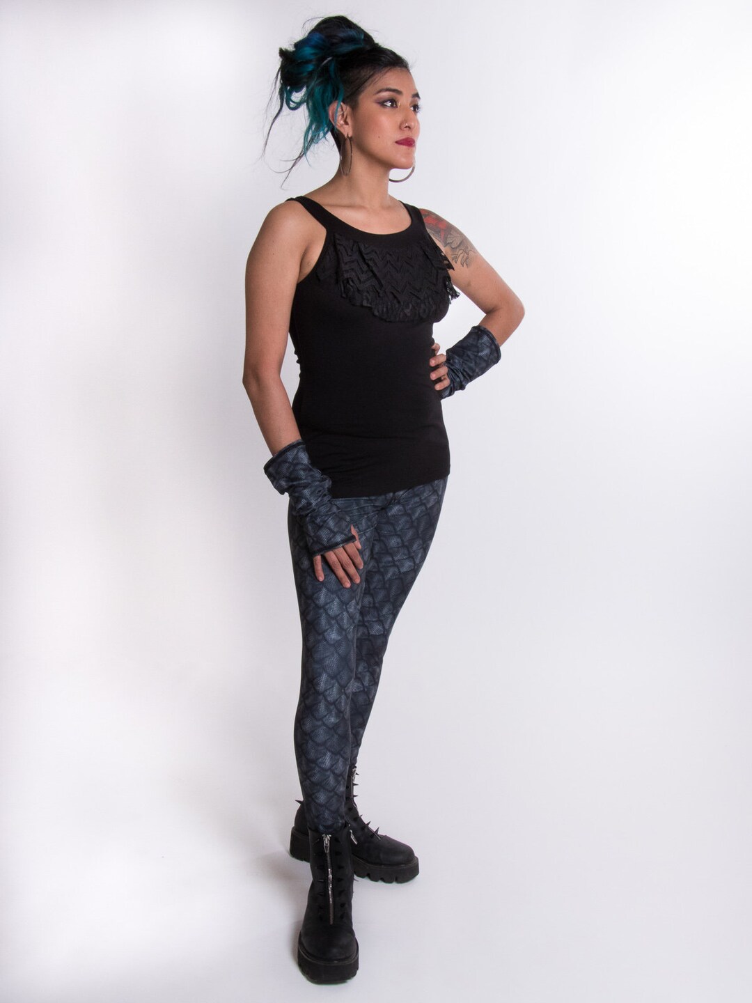 Top Noir Sans Manches Haut à Jabot Col De Dentelle Style Etsy