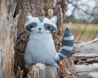 Atticus the Raccoon - PDF Pattern