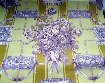 Tela Toile De Jouy: Algodón floral amarillo y morado Duralee BTY