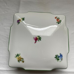 Victorian Style Box Trinket and Cover Scattered Flowers HP Augarten Wedding Anniversary Birthday Gift Authentic Vintage European Gift
