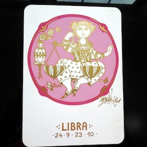 Biglietto di auguri di compleanno con lo zodiaco BILANCIA realizzato dall'artista Rosenthal Karte Bjorn Wiinblad, cartolina in ceramica, cartolina regalo vintage, difficile da trovare, unico