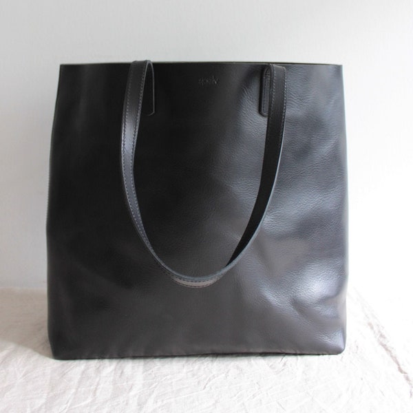 schwarze Ledertasche // Leder Tote Bag // Leder Shopper //pflanzlich gefärbt // nachhaltige Ledertasche