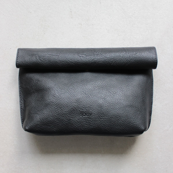 schwarze Leder Clutch // roll top Clutch // Leder Tasche // Handtasche // minimal // pflanzlich gefärbt