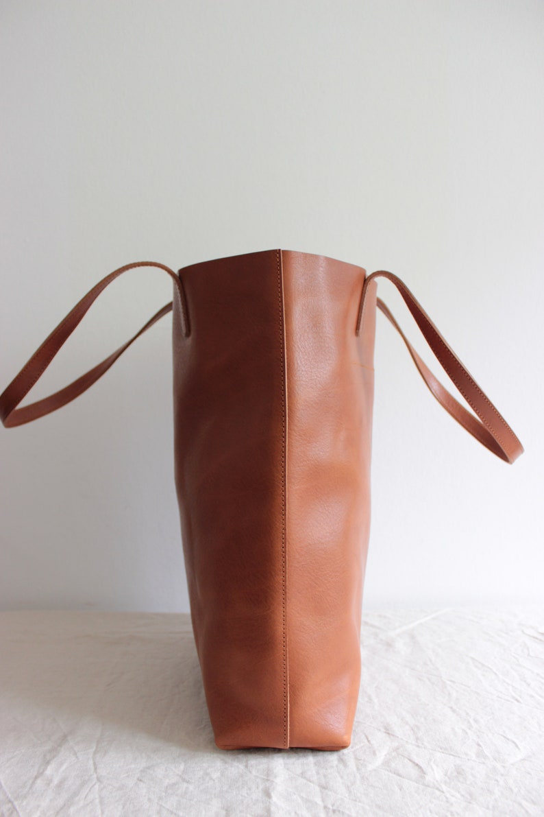 cognac brown leather tote // leather tote bag // leather purse // vegetable tanned leather tote // sustainable leather tote bag //conscious image 4