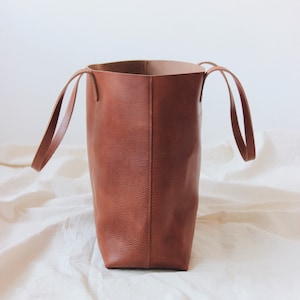 large leather bag, leather tote bag, real leather shopper, sustainable leather bag, leather handbag, shoulder bag, handle bag, cognac brown image 8