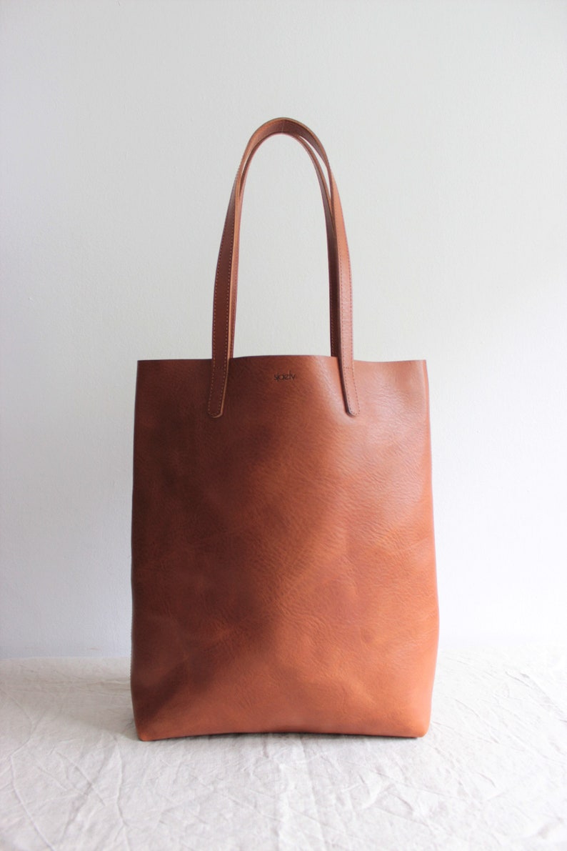 cognac brown leather tote // leather tote bag // leather purse // vegetable tanned leather tote // sustainable leather tote bag //conscious image 2