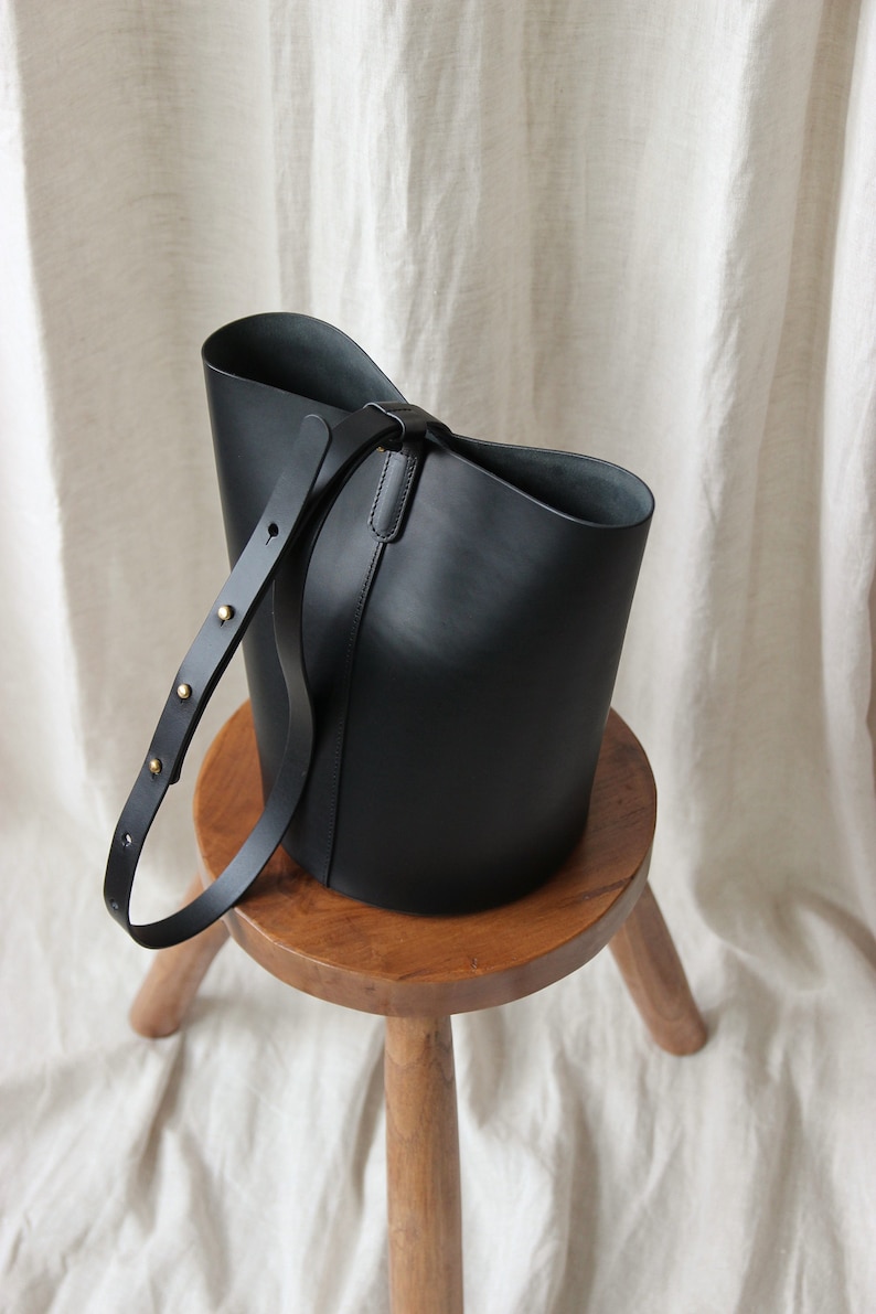 Leather Bucket Bag sustainable leather bag Bucket bag shoulder bag minimalist shoulder bag Crossbody bag purse image 4