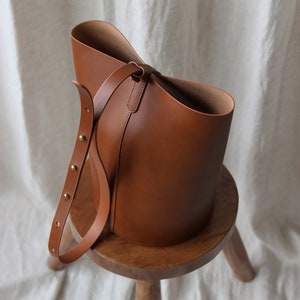 Leather Bucket Bag sustainable leather bag Bucket bag shoulder bag minimalist shoulder bag Crossbody bag purse image 4