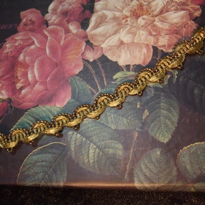 Antique vintage heavy narrow gold metal loop braid lace gimp ribbon trim - high metal content jewelry lampshade doll pillow c1900 - 3/8&quot;