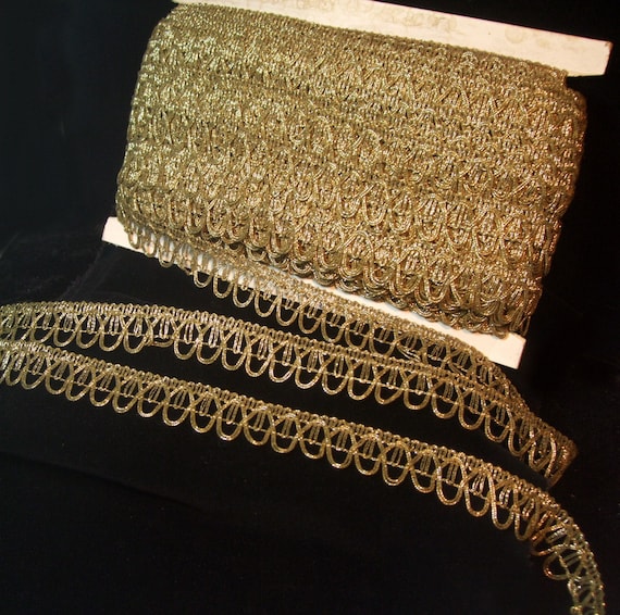 Antique vintage gold metallic lace trim, loops in swag design 1" wide, beading lace for Victorian lampshades pillows embroidery costume BTY