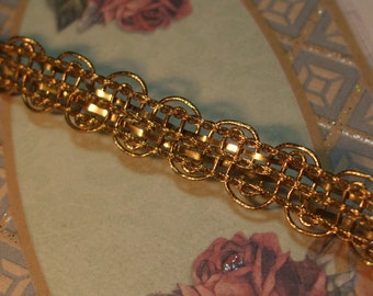 Cinta de encaje trenzada estrecha de metal dorado antiguo, 9,5 mm de ancho (3/8"), alto contenido de metal. Ideal para pantallas de lámparas, cojines, cortinas, bordados y disfraces.