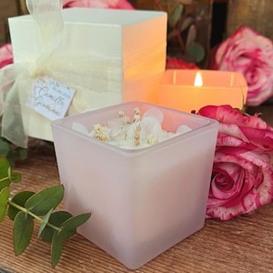 Candela vetro satinato, bomboniera, Matrimonio, Idea regalo ospiti, Bomboniere profumate, Floreale, Tema fiori, candela rosa, vetro ambrato