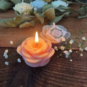 Candela Segnaposto Isabeau, fiore, candelina a forma di fiore colorato, Dploma di laurea, segnaposti, rosa, organza. laureanda. festa, party