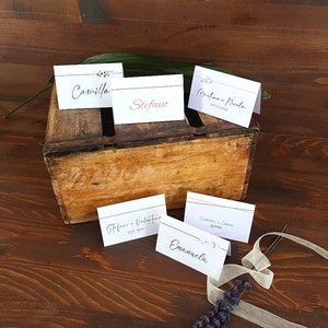 Cavalletto segnaposto matrimonio, carta naturale, carta lino, kraft, suite personalizzata, grafica, sposi 2023, tag tavoli, segna posto