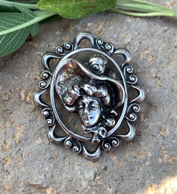 Broche Camé En Argent Vintage - Bijou Ancien Et élégant - Occasion