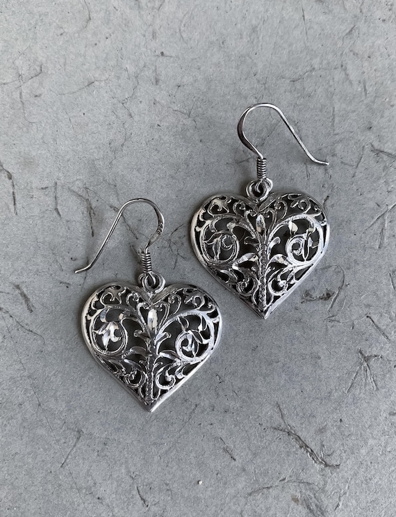 Vintage Sterling Silver Etched Heart Dangle Earrings/ Carved Sterling Heart Earrings/ Sterling Silver Heart Earrings/ Vintage Heart Earrings