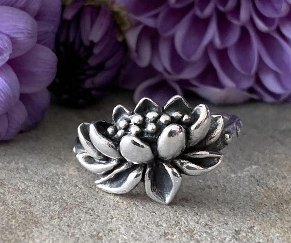 Vintage Sterling Silver Lotus Flower Ring Size 7/ Sterling Flower Ring/ Lotus Flower Ring/ Vintage Sterling Ring/ Sterling Silver Ring