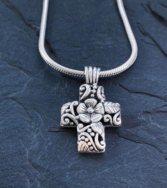 Vintage Taxco Sterling Silver Floral Cross Pendant Ne… - Gem