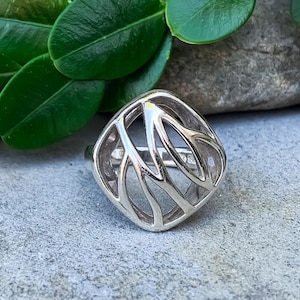 Vintage Modernist Sterling Silver Ring Size 7.25/ Modernist Sterling Silver Ring/ Cut Out Sterling Ring/ Vintage Sterling Silver Ring