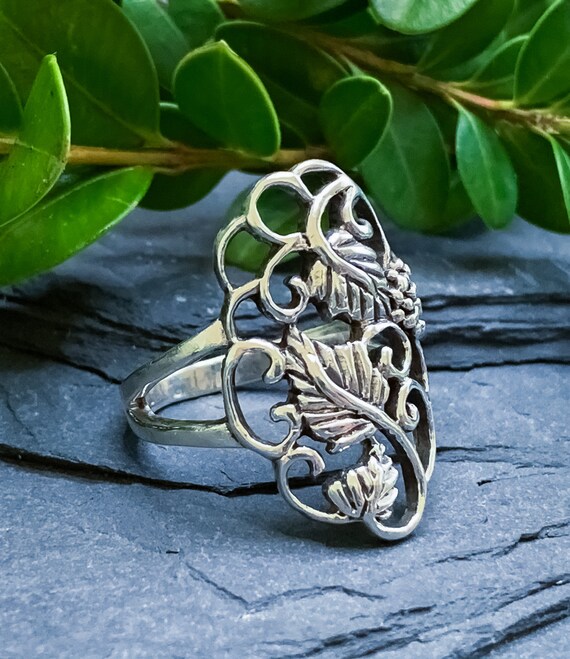 Vintage Sterling Silver Grape Vine Ring Size 8.5/ Vin… - Gem