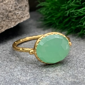 Hammered 14k Yellow Gold Sterling Silver Prehnite Ring Size 8.5/ Yellow Gold Prehnite Ring/ Sterling Silver Prehnite Ring/ Minimalist Ring