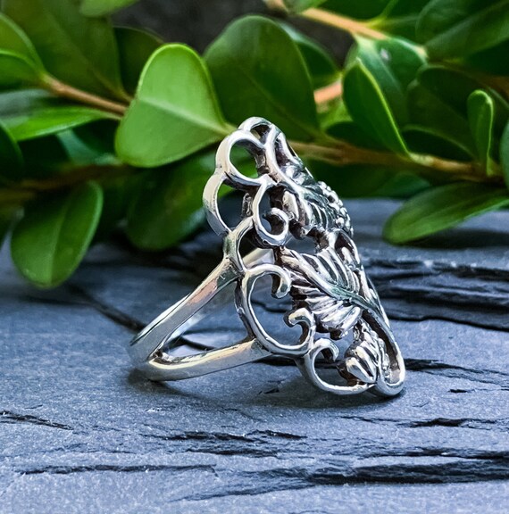 Vintage Sterling Silver Grape Vine Ring Size 8.5/ Vin… - Gem