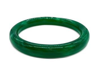 Vintage Jade Green Swirl Art Glass Bangle Bracelet 8 inch/ Vintage Bangle Bracelet/ Art Glass Bangle Bracelet/ Green Bangle Bracelet