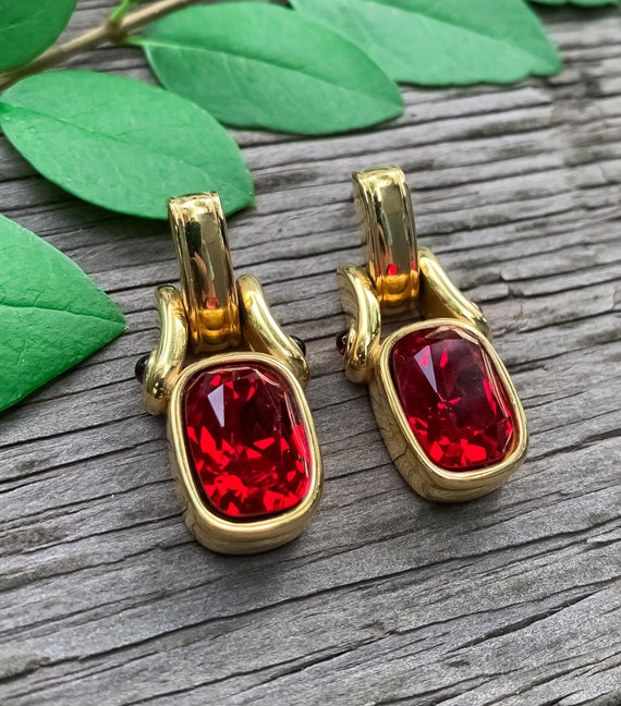 Curved Bronze Earrings Made with Swarovski Crystals 14k Gold-filled Curved Bronze Earrings Made with Swarovski Crystals 14k Gold-filled