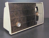 Vintage Zenith Radio Model 5N02