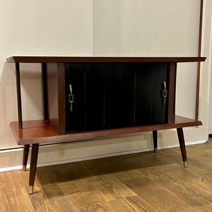 Vintage Mid Mod Storage Console for Records (See shipping details in the description)