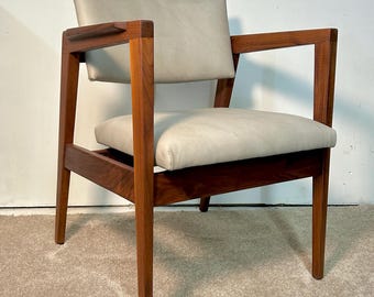 Pair of Vintage MCM Gunlocke Lounge Chairs  (See shipping info in the description)