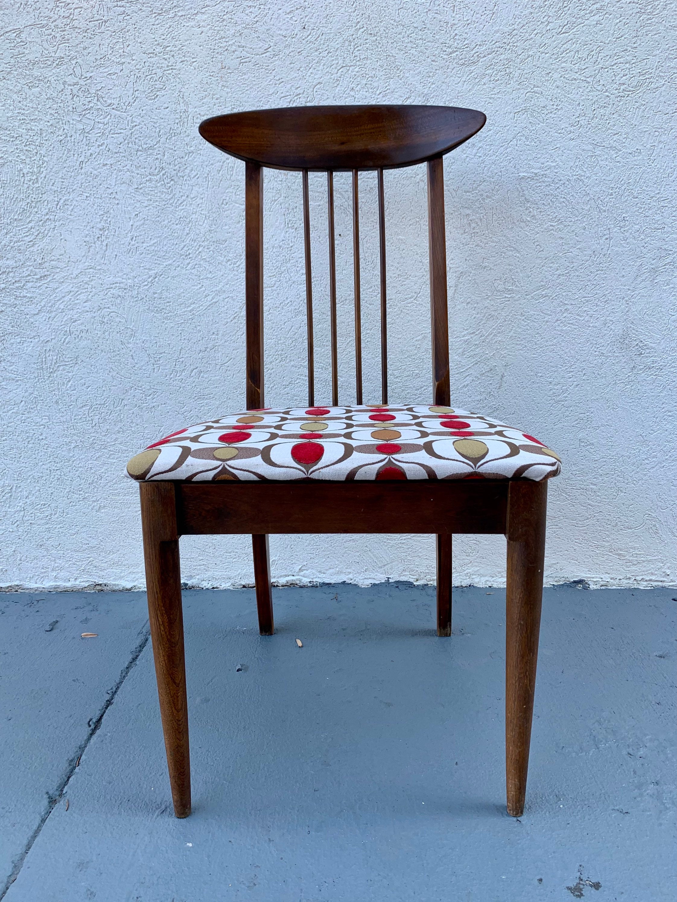 Vintage Mid Mod Sculptra Style Chair by Broyhill ( See shipping info in the description)