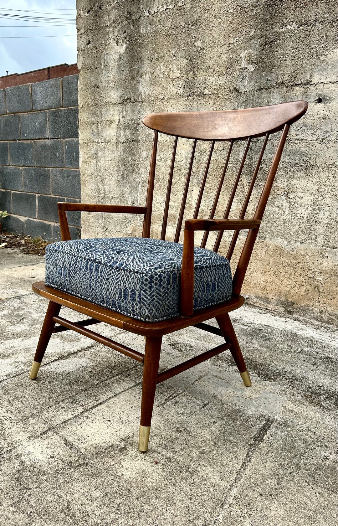 Vintage Mid Mod Spindle Back Lounge Chair - Etsy