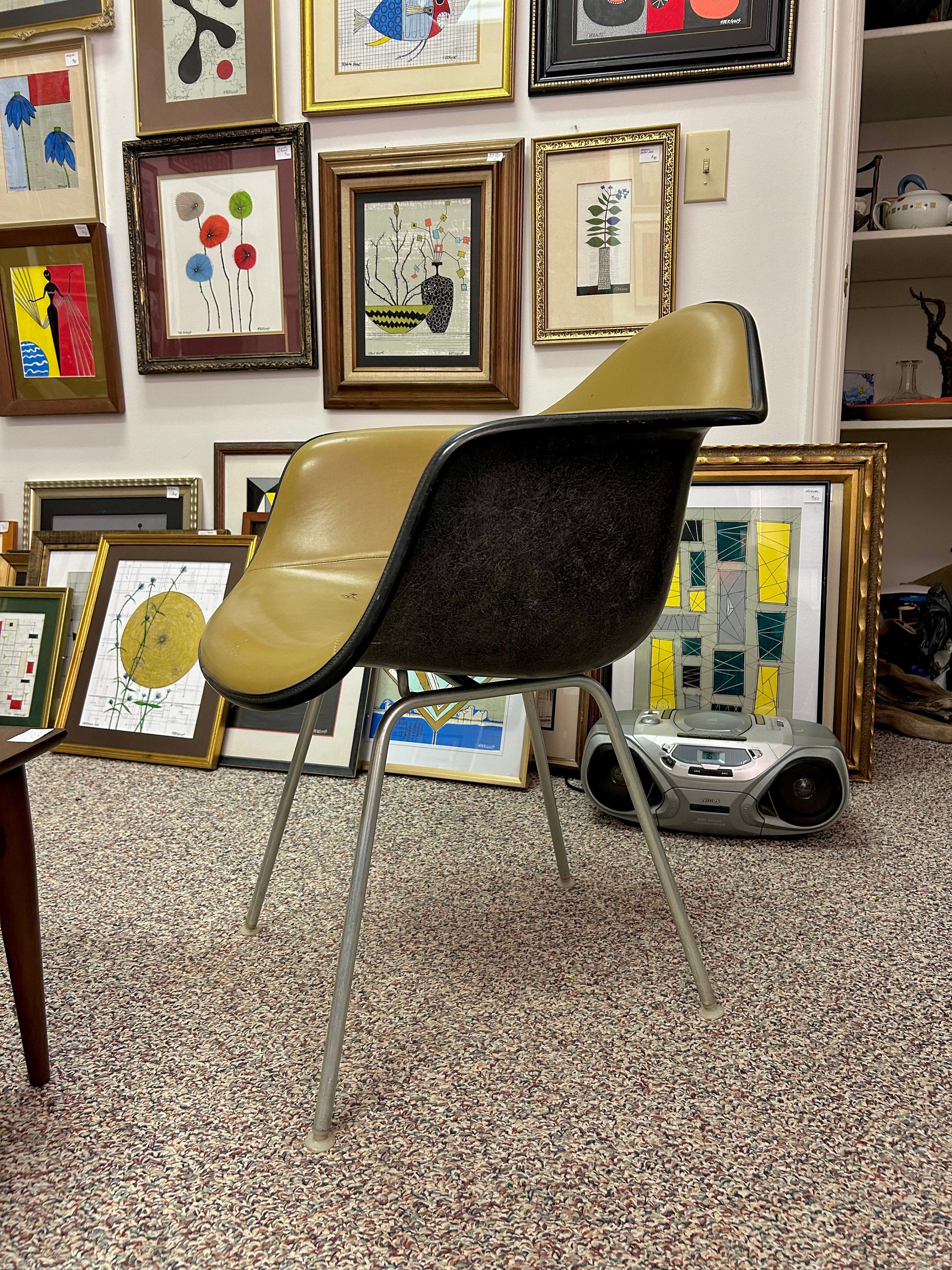 Vintage DAX Eames Chair by Herman Miller