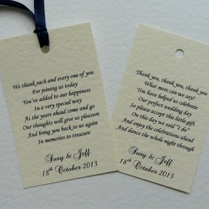 Hochzeit Favor Tags Weiß oder Creme Wahl von 2 Gedichte Personalisiert