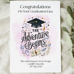 Carte de remise des diplômes personnalisée au format A5 avec 2 options d'enveloppe sur fond rose ou bleu
