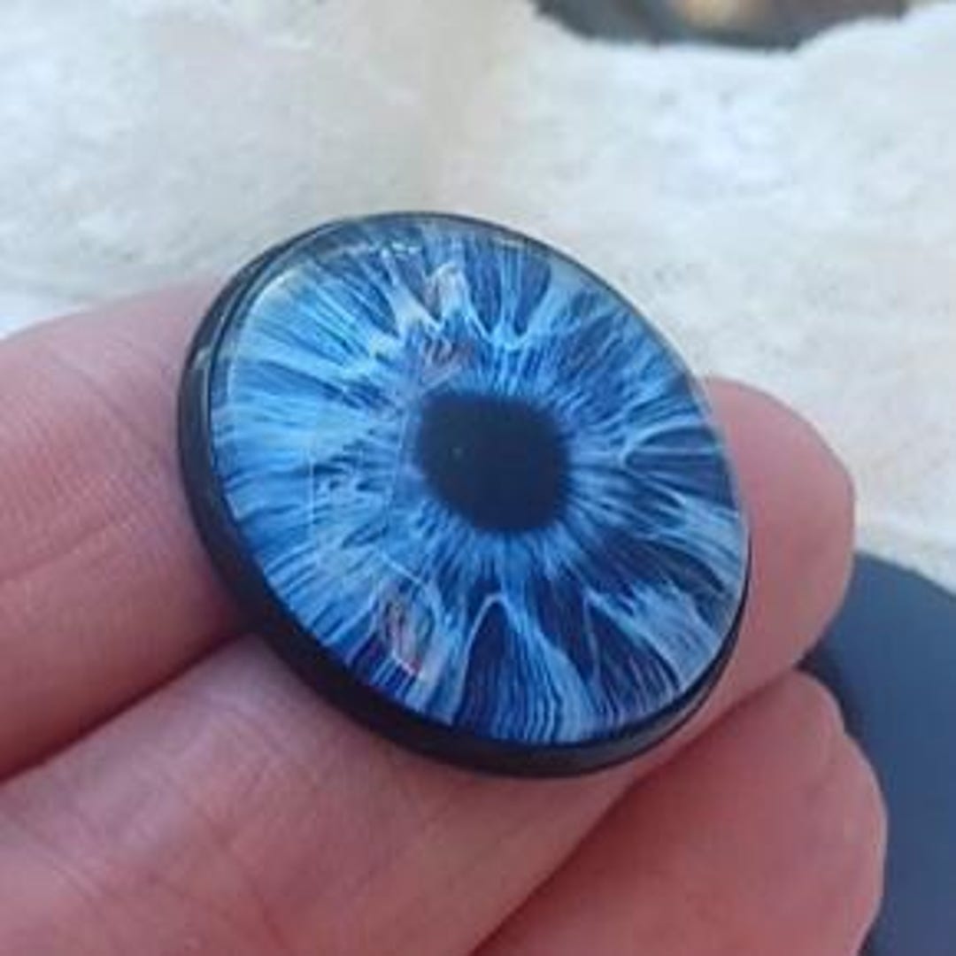 Human Button Modern Glass Dome Button 1 Inch Human Eye Iris Image Collectable Studio ...