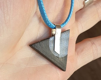 Collier triangle EBene/ et bois bleu en argent massif