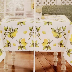 Luxe Lemon Fabric Tablecloth Oblong 60&quot; x 104&quot; Brand New