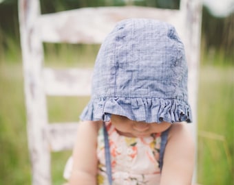 ruffled baby bonnet // baby sun bonnet // modern baby bonnet // baby hat // baby sun hat // sunbonnet