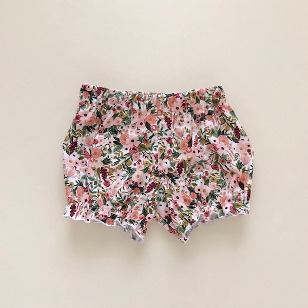 pink floral baby bloomers / ruffle bloomers / flutter shorts / toddler shorts / rifle paper co bloomers / ruffle shorties