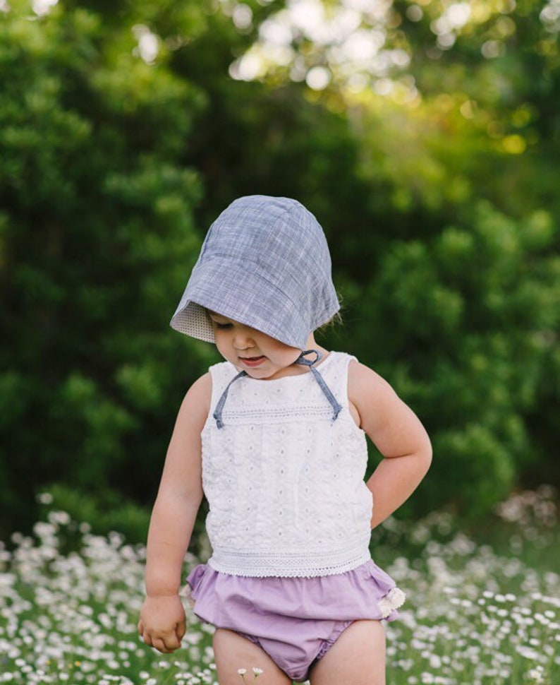 baby bonnet girl boy / baby sun bonnet / reversible bonnet / baby hat / beach sun hat / sunbonnet / chambray denim bonnet / brimmed bonnet image 1