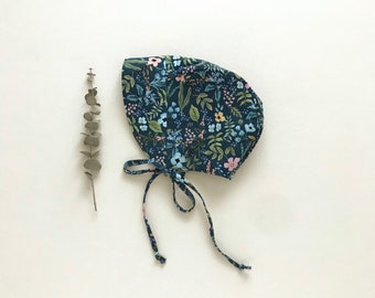Navy Blue Baby Girl Bonnet, Summer Sun Hat, Reversible Brimmed Sunbonnet, Rifle Paper Co Botanical Floral Hat, Cotton and Linen Beach