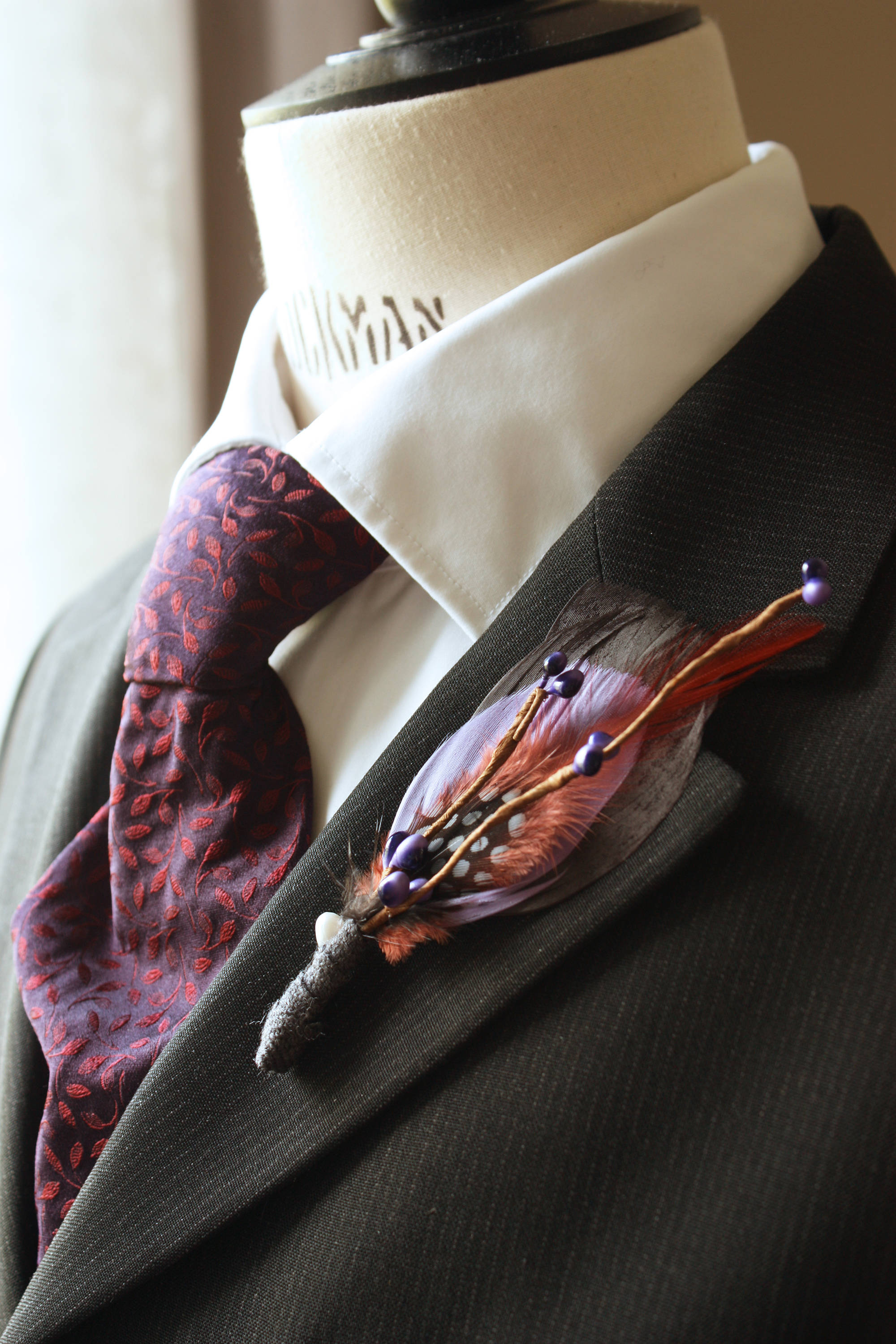 Mens wedding Feathers boutonniere, Boutonniere for Groom and Groomsmen, Feather boutonniere, Feathers Buttonhole, boutonniere for dapper men
