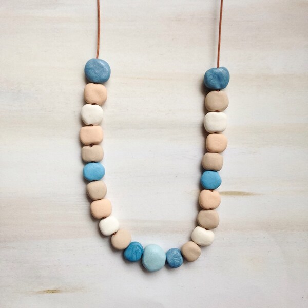 Joyería de la perla única / / collar de cuentas de arcilla polimérica / / cuentas multicolor / / joyería del grano azul perla joyería / regalo para ella / / regalo para mamá / / Boho
