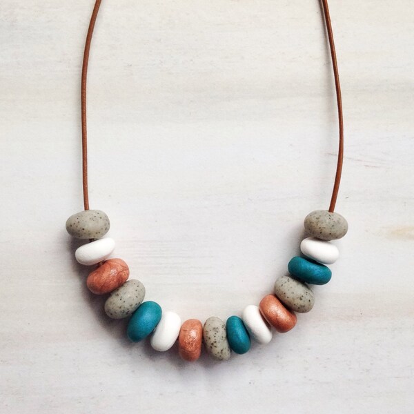 Círculo pequeño grano joyería / / collar de cuentas de arcilla polimérica / / cuentas Multi color / / joyería del grano / negro blanco del grano de la joyería / / concreto cobre grano