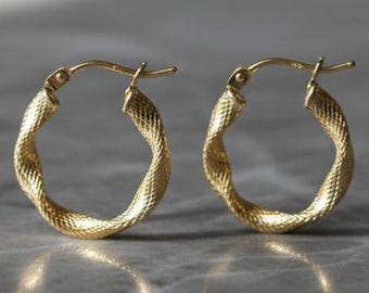 14k Gold Twisted Hoop Earrings: Hammered Texture, 15mm